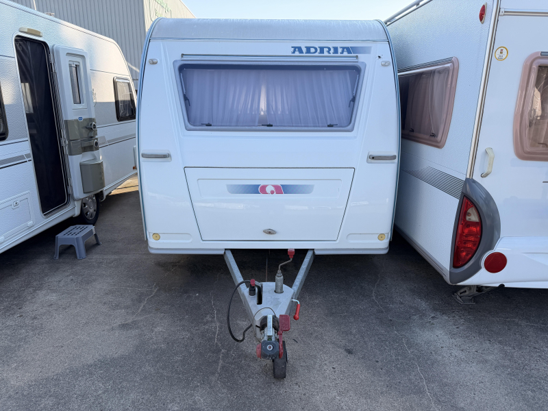 Adria Adora 462 UB 1300 KG+Voortent+luifel 