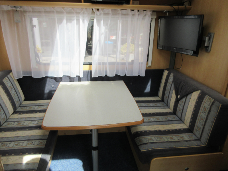 Dethleffs Camper 440 DB DWARSBED EN MOVER  foto: 6