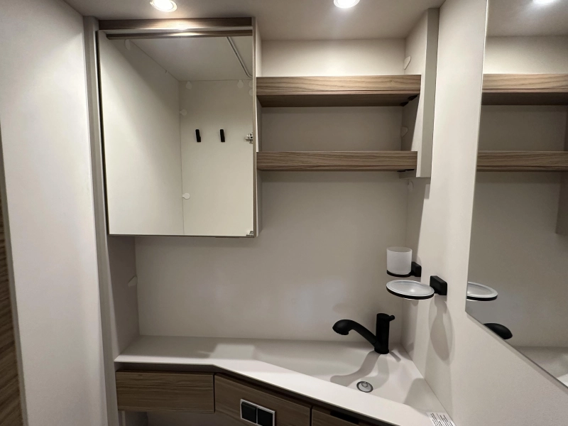 Dethleffs Nomad 460 EL vloerverwarming / ATC  foto: 14
