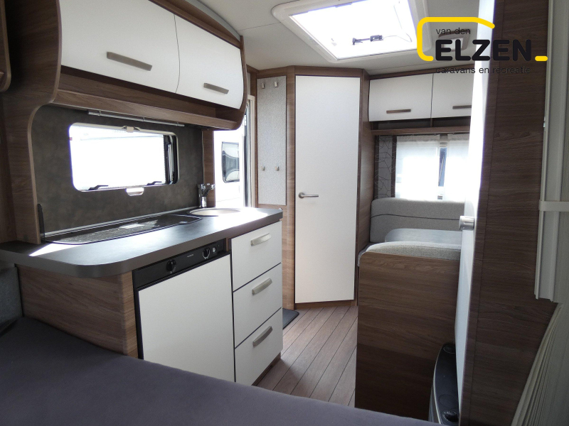 Knaus Sport Silver Selection 400 QD Mover, voortent, fietsdr.  foto: 14