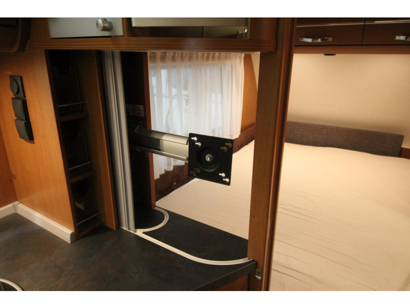 Knaus Sudwind Exclusive 500 FU Thule 6300, VT Isabella  foto: 15