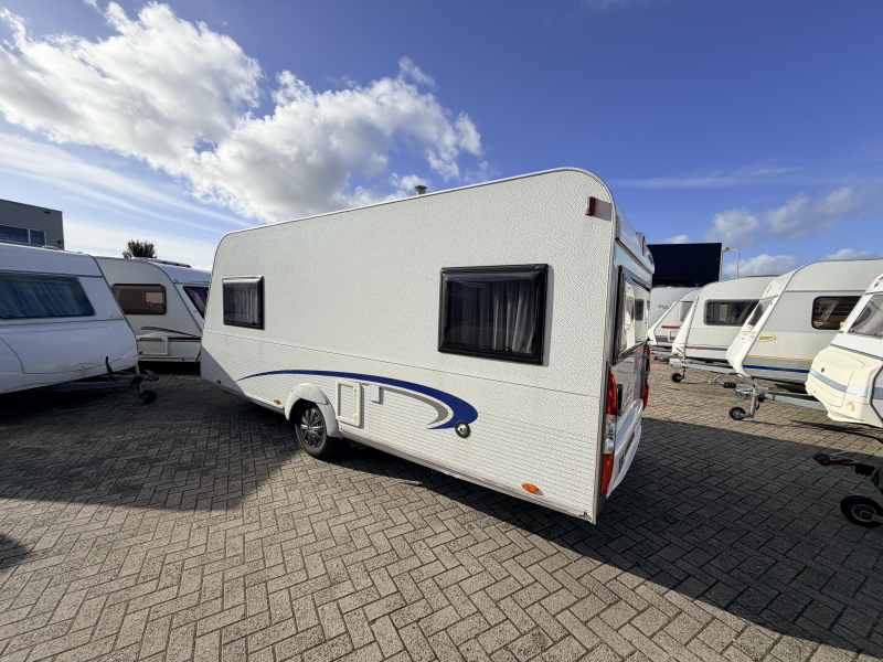 Bürstner Averso 460 TL Enkele bedden, Mover Luif  foto: 16