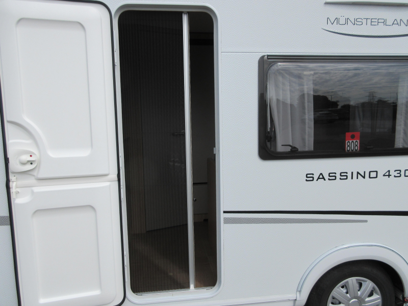 LMC Sassino 430 D ZEER NETJES MET VOORTENT  foto: 22
