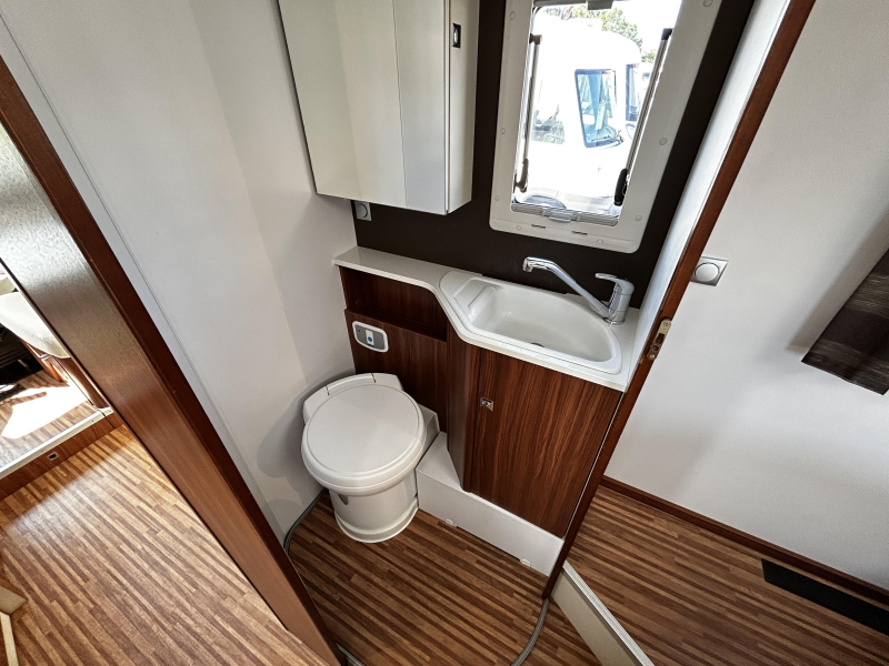 Adria Coral S 690 SC Queensbed/Euro5/2015/7.3m  foto: 12