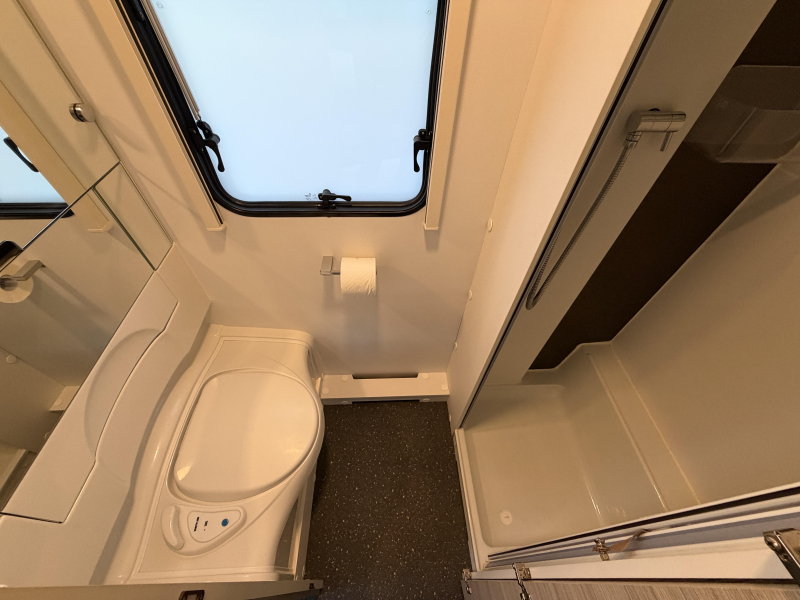 Adria Altea 552 PK Mover-Airco-STAPELBEDDEN  foto: 10