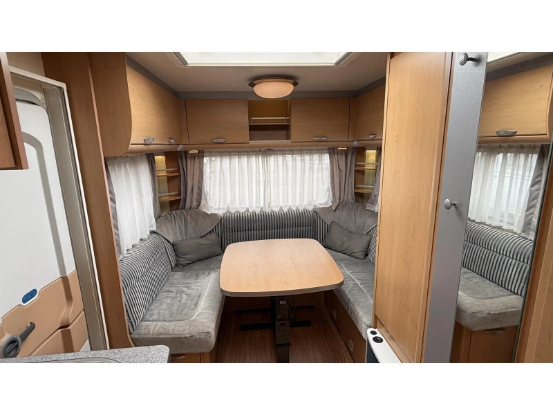 Knaus Sudwind White Edition 500 EU enkele bedden rondzit  foto: 5