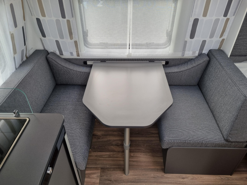 Fendt Apero Activ 390 FH 