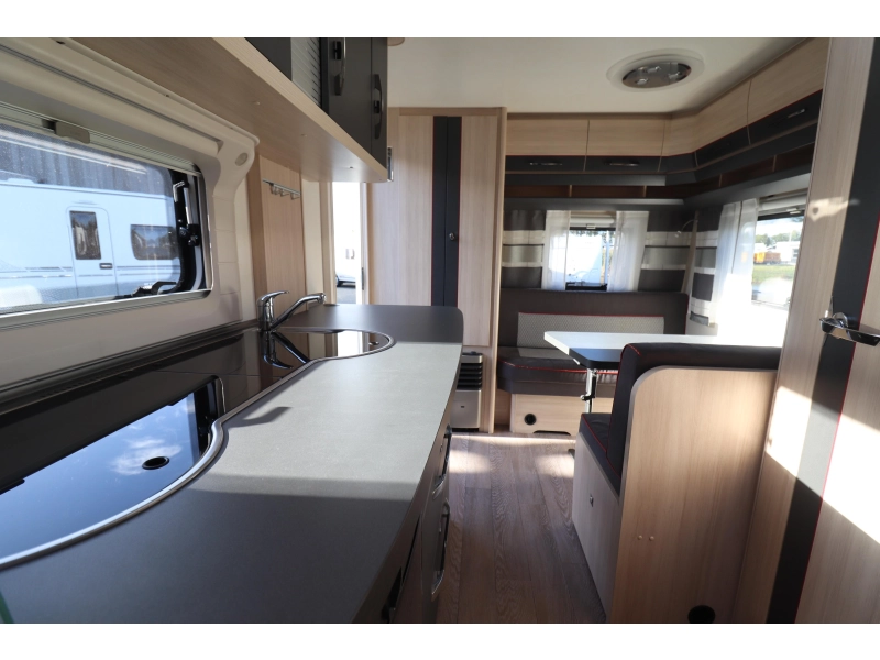 Hobby De Luxe Edition 440 SF Mover/ Unico/ Fdrager  foto: 16