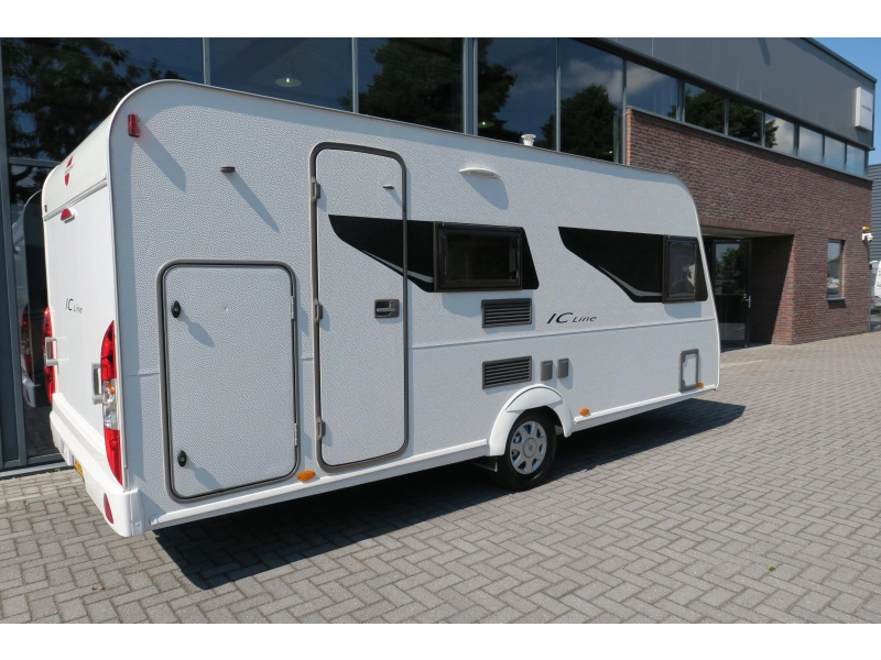 Bürstner IC Line 495 TK INCL VOORTENT+GARAGE 