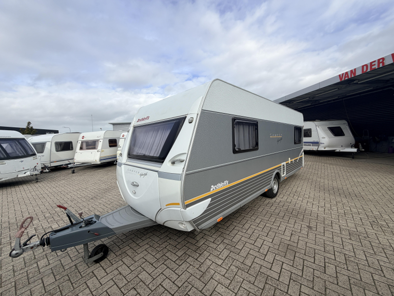 Dethleffs Camper Lifestyle 590 S Queensbed Airco tent  foto: 18
