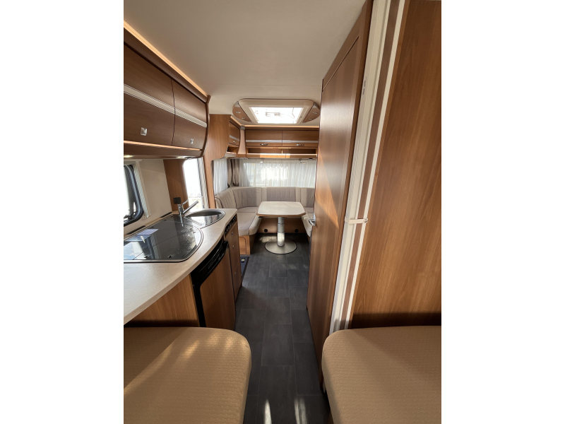 Dethleffs Nomad 470 ER ENKELE BEDDEN-NETJES  foto: 5