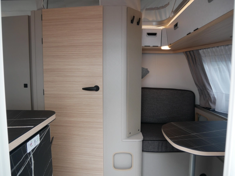 Eriba Touring 542 Silver Edition 