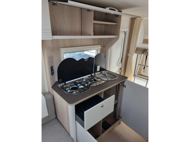 Bürstner Premio Life 490 TK - Gratis mover -  foto: 14