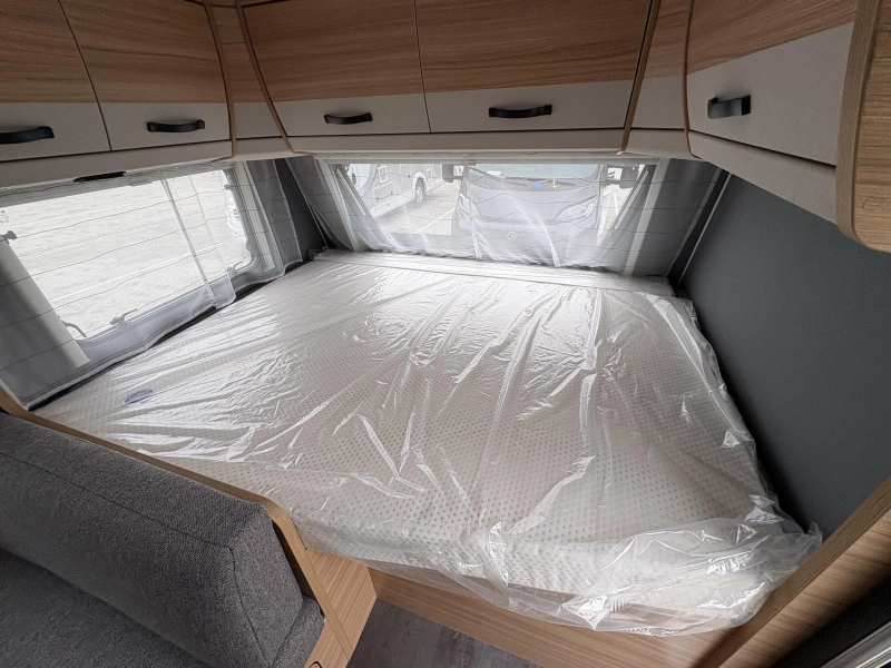 Dethleffs Summer Edition 500 QSK stapelbed / dwarsbed  foto: 5
