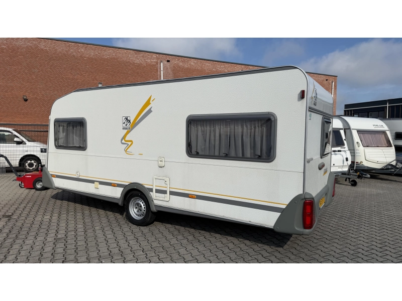 Knaus Sudwind 495 TK kinderkamer rondzit  foto: 12