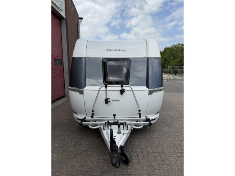 Hobby De Luxe 400 SFE Incl. Mover en Voortent  foto: 7