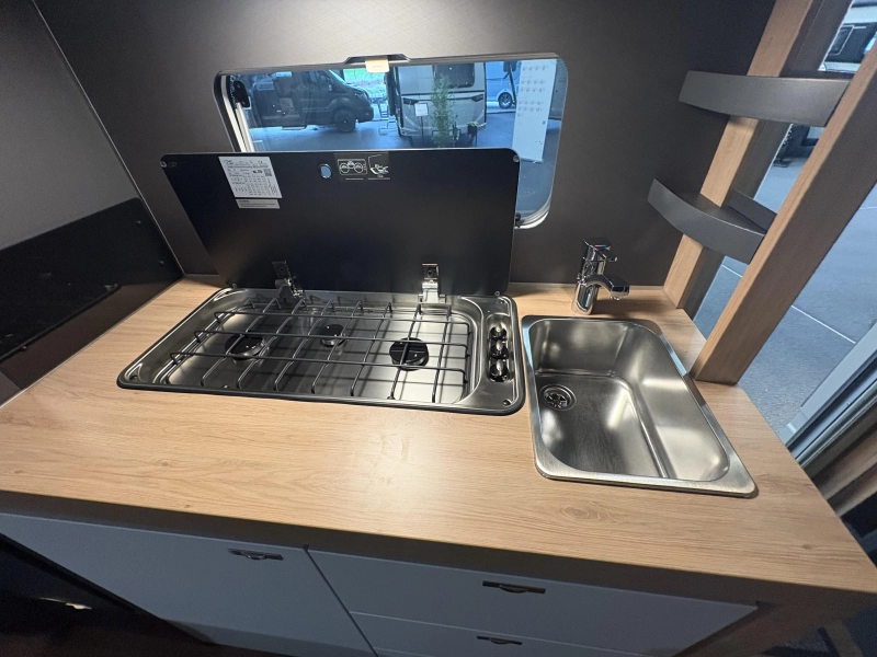 Knaus Sport Platinum 500 QDK stapelbed / dwarsbed  foto: 13