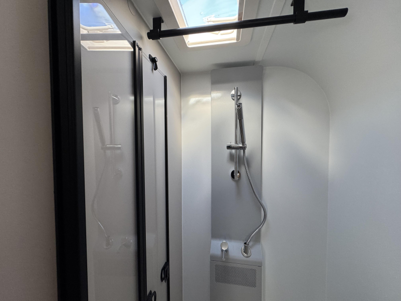 Adria Adora 613 UT Alde verwarming  foto: 17