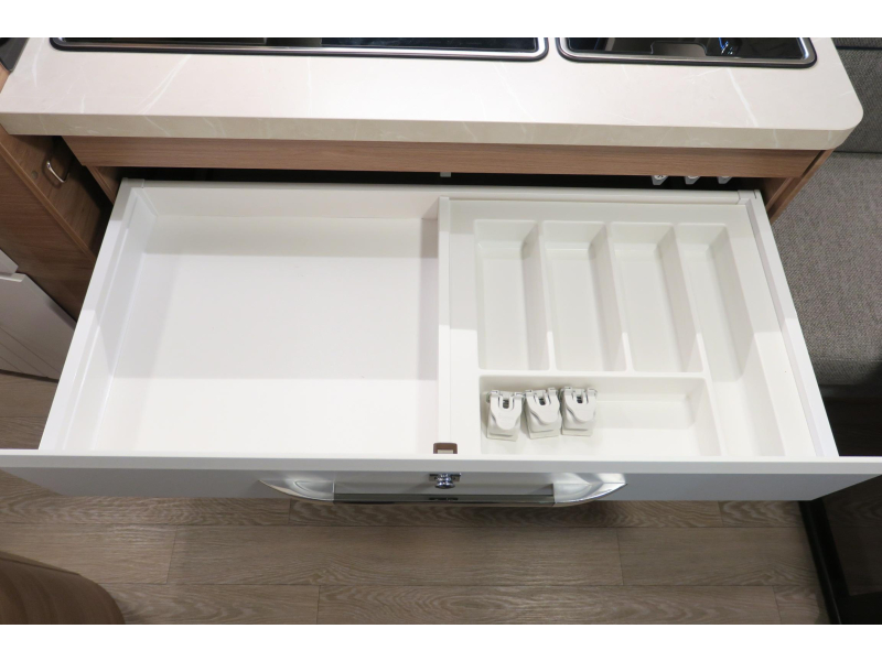 Hobby De Luxe 495 WFB MOVER+AIRCO+VOORTENT+FIET  foto: 11
