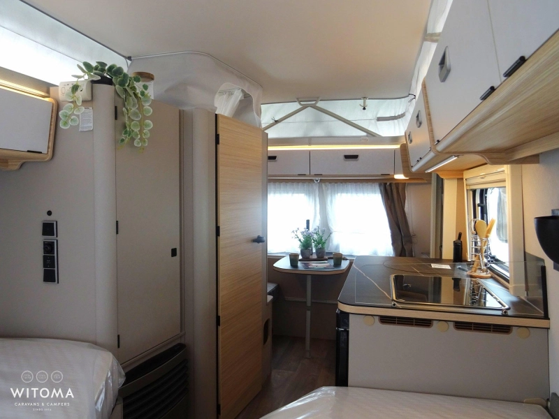 Eriba Touring 542 € 3.150,- voordeel  foto: 6