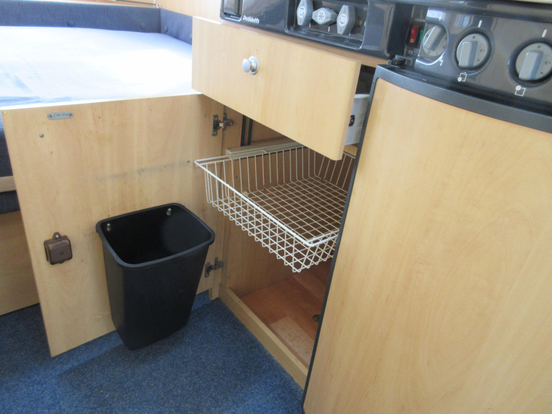 Dethleffs Camper 440 DB DWARSBED EN MOVER  foto: 10
