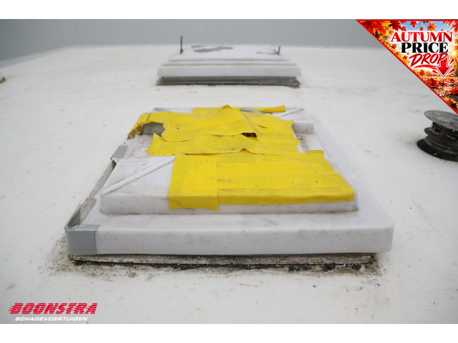 Dethleffs RB 5A Dwarsbed Middenkeuken foto: 14