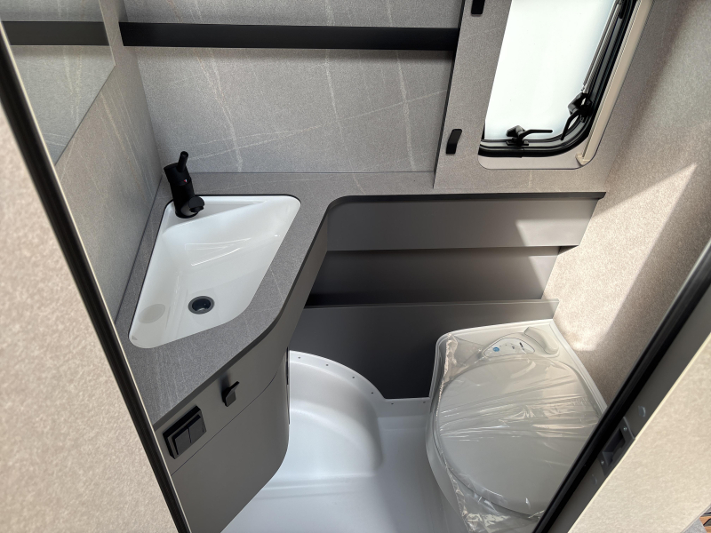 Eriba Feeling 442 Lulea Leaf Elegance pakk.  foto: 7