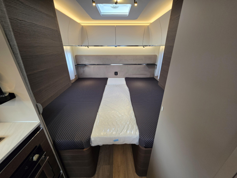 Adria Alpina 583 UL  foto: 8