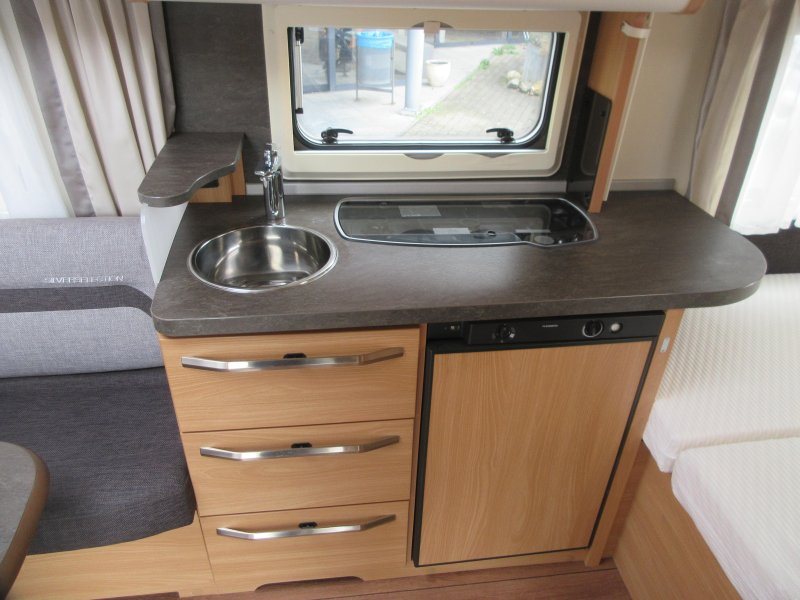 Knaus Sudwind 450 FU NETJES EN MET MOVER  foto: 9
