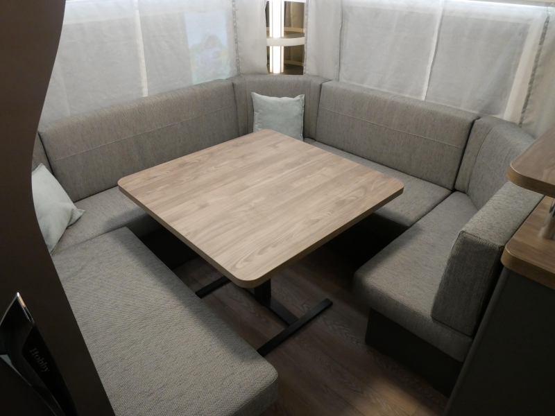 Hobby Excellent 560 CFE NU BIJ VAN EIJK CARAVANS!  foto: 4