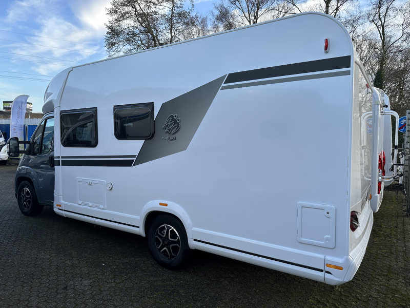 Knaus L!ve Wave 650 MF AUTOMAAT + HEFBED 