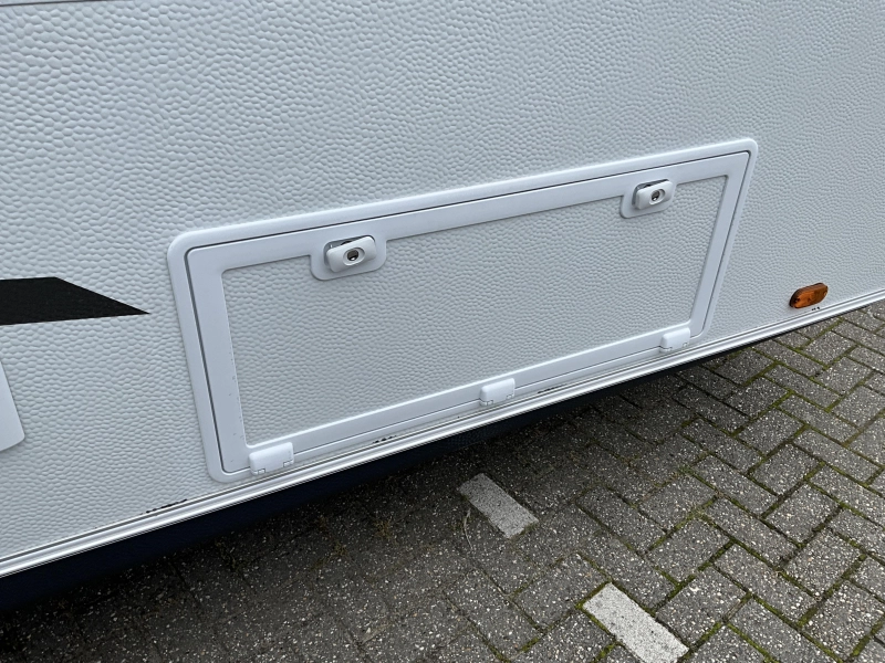Weinsberg CaraLife 470 EU AIRCO-ENKELE BEDDEN  foto: 3