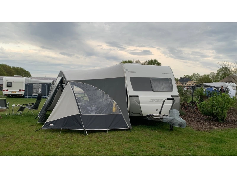 Eriba Sporting Jive 465 Frans bed - mover -luifel  foto: 12