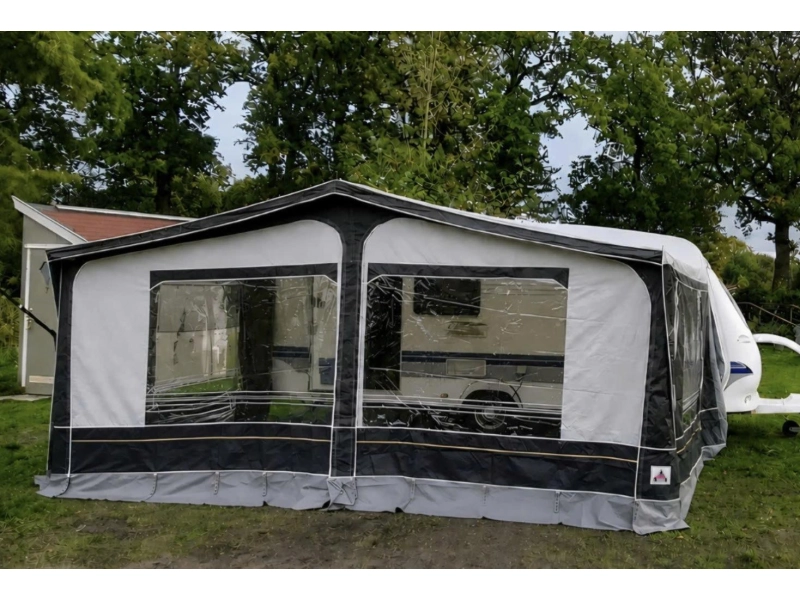 Hobby De luxe Easy 500 KMFE stapelbed zit frans bed  foto: 15