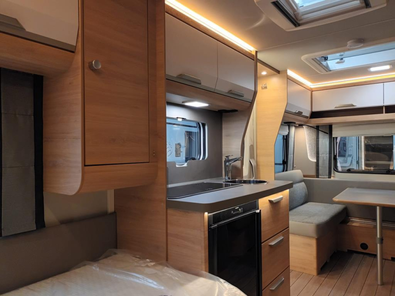 Knaus Sudwind Black Selection 460 EU  foto: 5