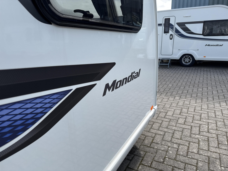 Sprite Mondial 370 EK Thule cassetteluifel  foto: 11