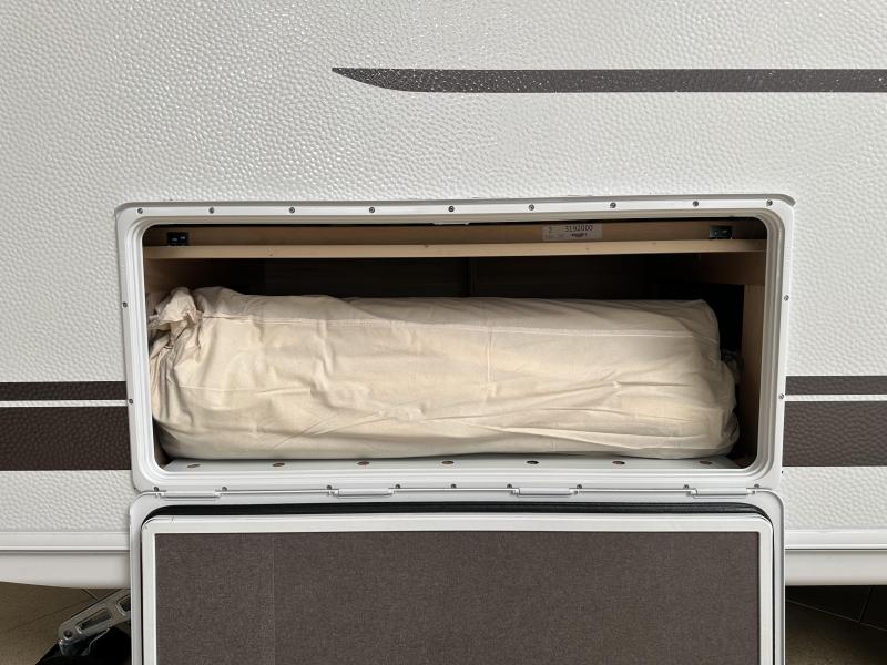 Dethleffs C'Joy 460 LE fietsendrager  foto: 7