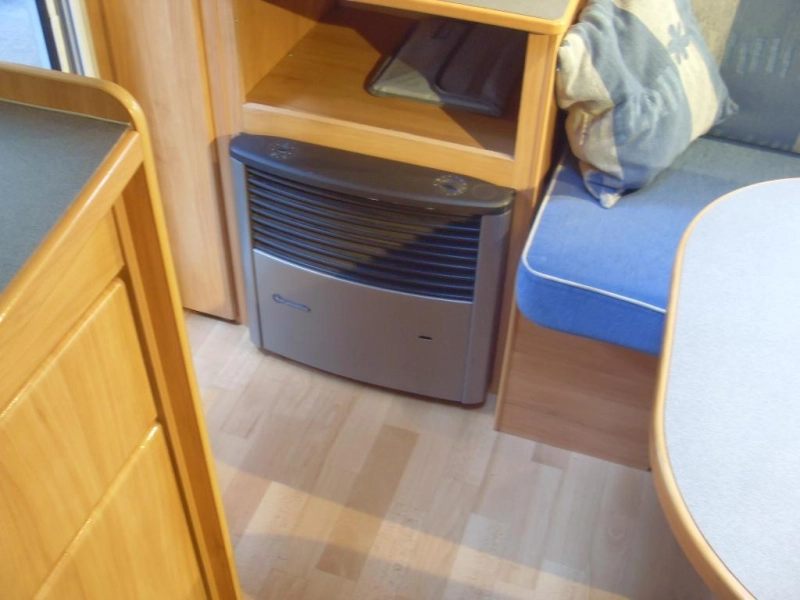 Adria Adora 432 PS met Mover  foto: 4