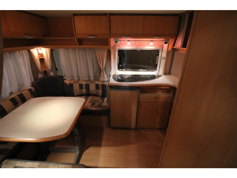 Beyerland Sprinter Sport 450 FB Mover,Voortent,Fietsenrek  foto: 5