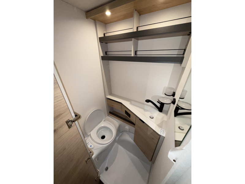 Dethleffs Camper 460 EL 2 BEDDEN ZITGR EX VERHUUR  foto: 12