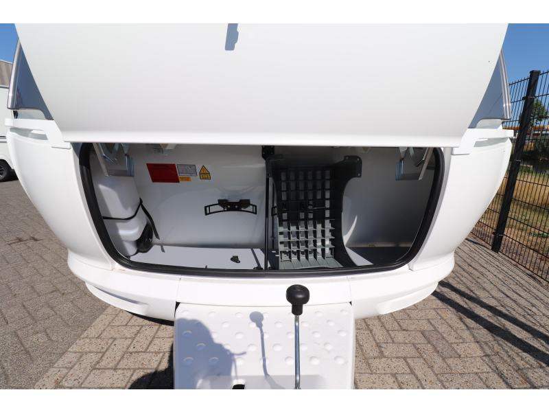 Hobby De Luxe 490 KMF MODEL 2027 - 935  foto: 2