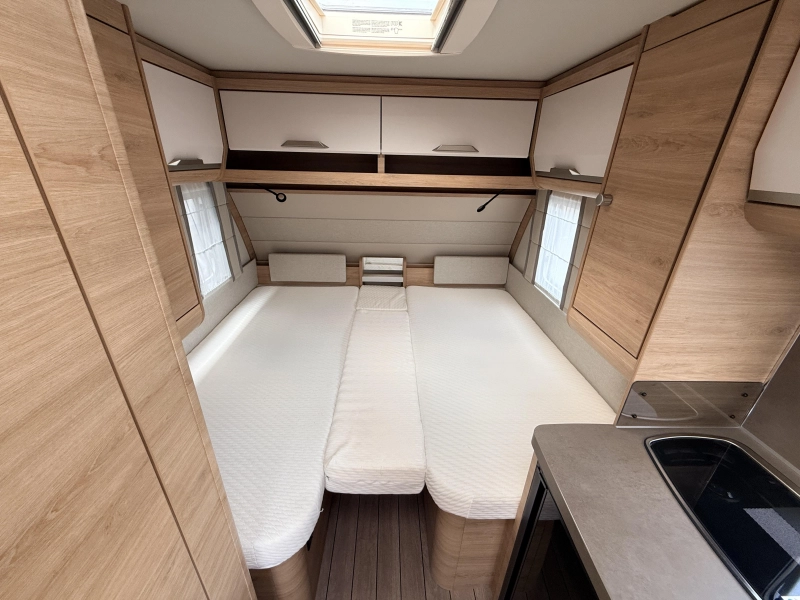 Knaus Sudwind 60 Years 460 EU Enkele bedden MoverLuifel  foto: 11
