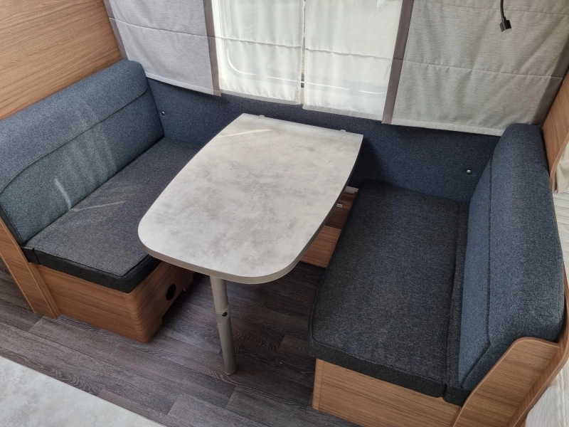 Knaus Sport 500 KD - Stapelbed - Airco  foto: 7