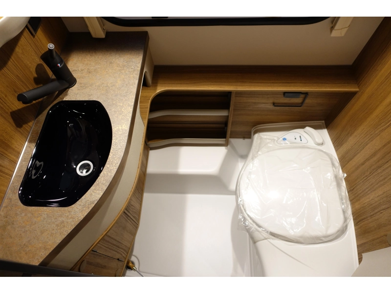 Eriba Touring 530 super compleet af fabriek  foto: 12