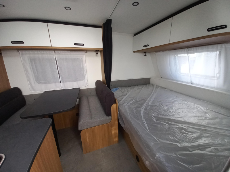 Caravelair Alba 496 Pack Ambition + Look 