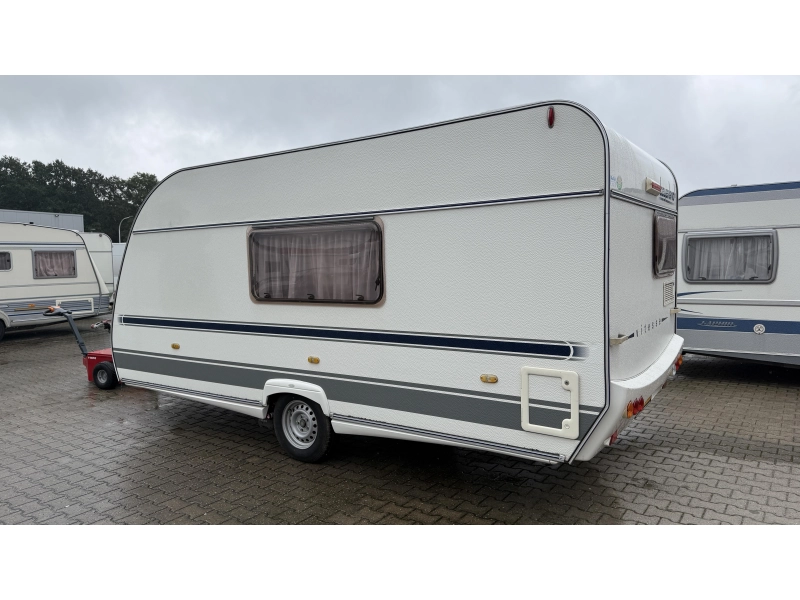 Beyerland Vitesse 460 MD eindkeuken zit vast bed  foto: 14
