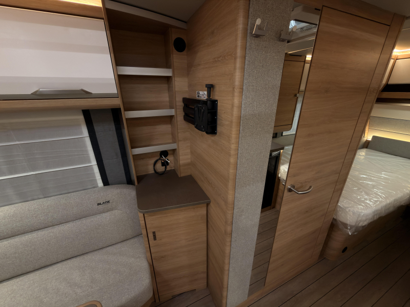 Knaus Sudwind Black Selection 460 EU +vloerverwarming+HCR matr  foto: 10