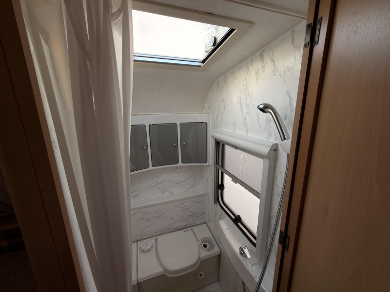 TEC Travel King 490 K Voortent+reservewiel  foto: 12