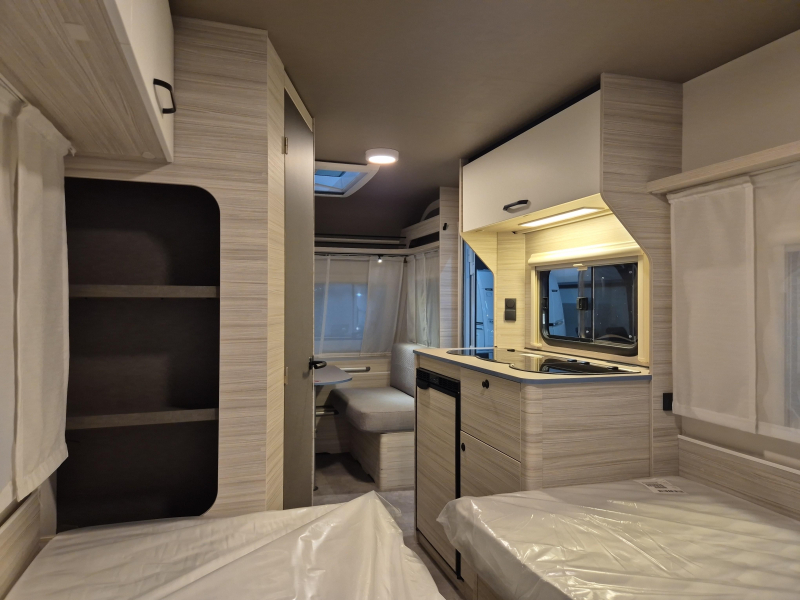 Dethleffs C'Joy Active 460 LE  foto: 11