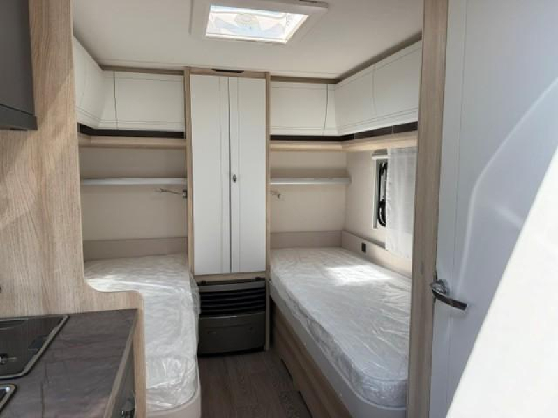 Hobby De Luxe 460 LU 1500 kg  foto: 5